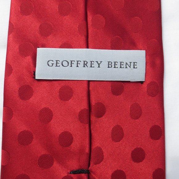 4/$14 GEOFFREY BEENE mens SILK tie CIRCLES red DOTS classic - Picture 4 of 4